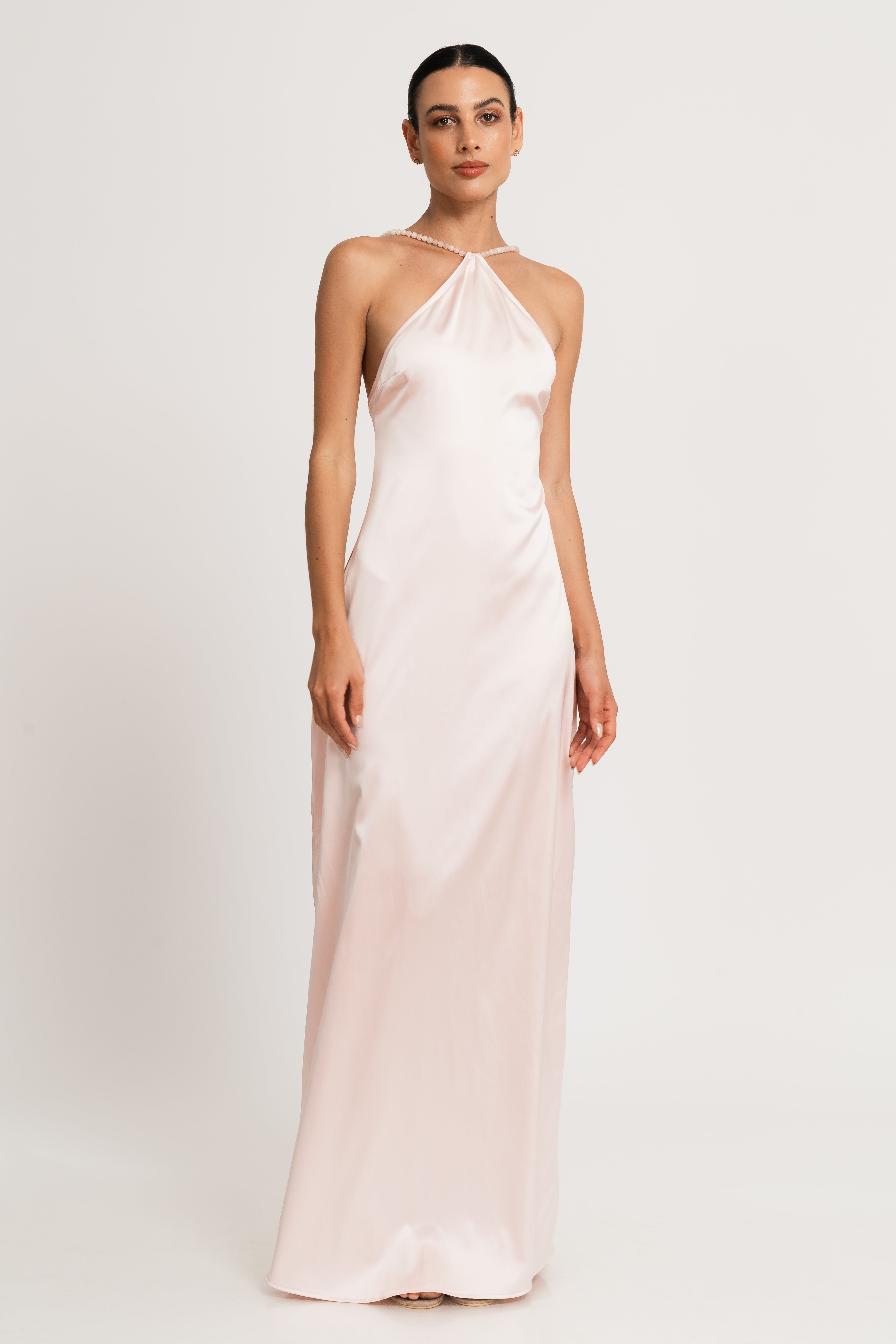 vestido elegante con piedras